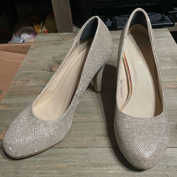 Francesca’s Sparkly Heels - Picture 6 of 12